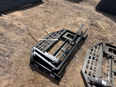 2026 GIYI GY-DHC Skid Steer Forks (Unused)