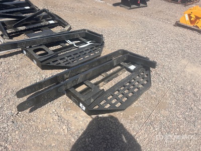 2026 GIYI GY-DHC Skid Steer Forks (Unused)