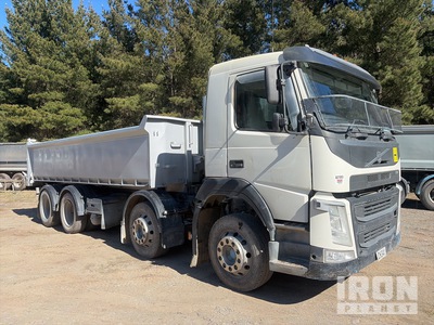 2015 Volvo FM 500 8x4 Twin-Steer T/A Dump Truck
