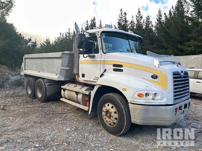 2004 Mack CX688RS 6x4 T/A Dump Truck