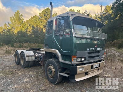 1995 Mitsubishi FV333J 6x4 T/A Day Cab Truck Tractor