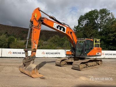 2021 Doosan DX225LC-7 Tracked Excavator