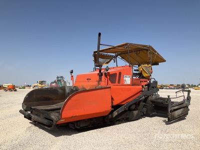 2008 Demag DF135C Track Asphalt Paver