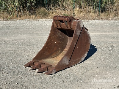 VTN Digging Godet Bucket - Fits Volvo 210