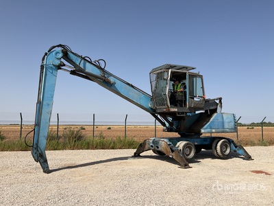 2009 Fuchs MHL331 Wheel Material Handler