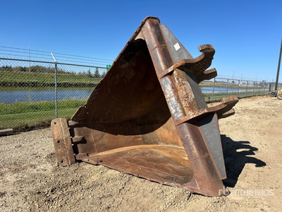 MPM 34 in Q/C V-Ditching エクスカベーター用バケット - Fits Hitachi/Komatsu ZX800/80-90 ton