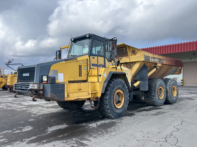 2010 年 Komatsu HM400-2 Articulated Dump Truck