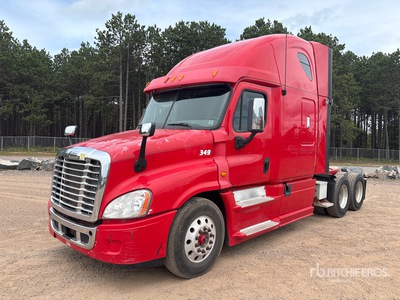 2013 Freightliner Cascadia 125 6x4 Ciągnik siodłowy T/A z kabiną sypialną