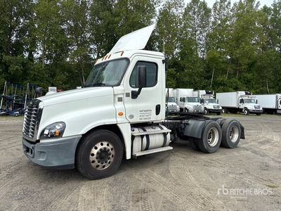 2017 Freightliner Cascadia 125 6x4 Day Cab Truck Tractor