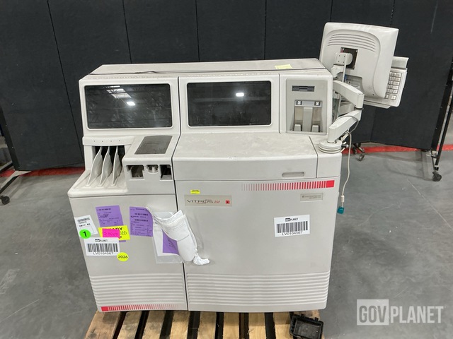 Ortho-Clinical Vitros 350 Chemistry System Analyzer