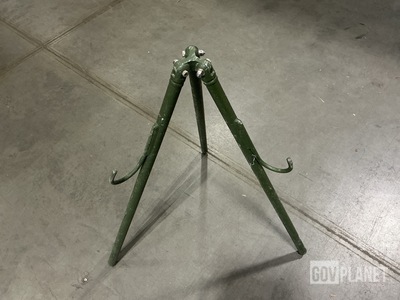 (7) Assorted T00204-5083 Stand Bases
