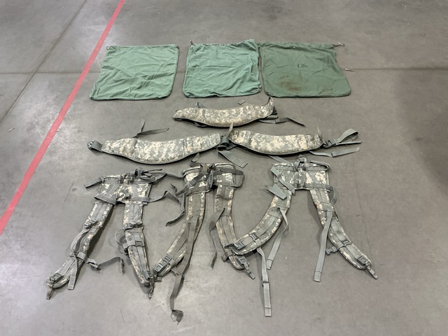 (106) Barracks Bags, (22) Molded Waist Belts & Assorted Items (106) Barracks Bags, (22) Molded Waist Belts & Assorted Items