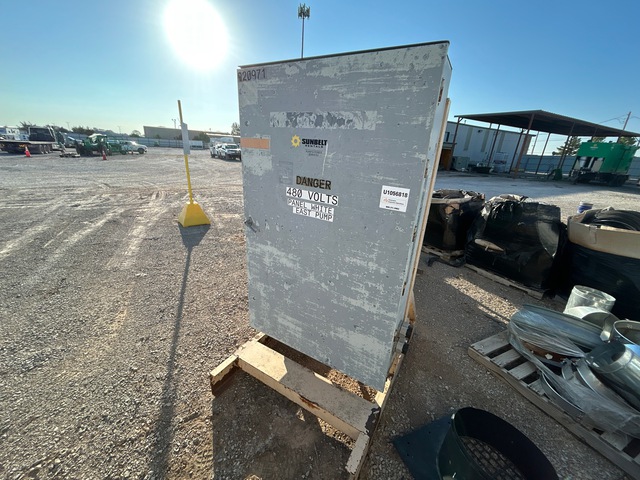 2009 Square D 480 V Distribution Panel 2009 Square D 480 V Distribution Panel