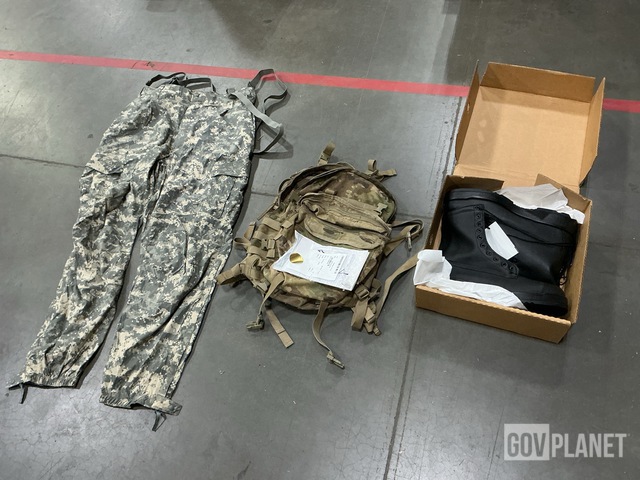(26) Pairs of Trousers, (8) Pairs of Men's Safety Boots & Assorted Items