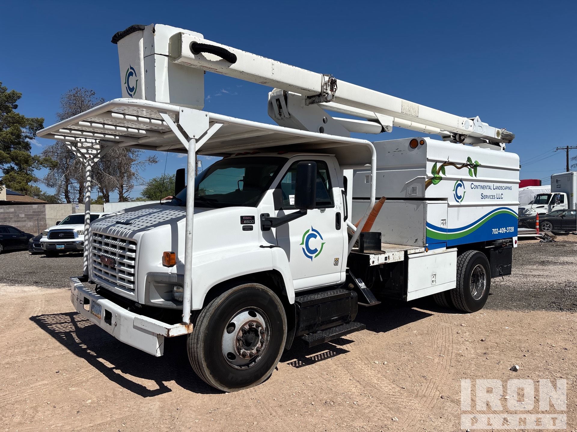 2003 GMC C6500 4x2 Bucket Truck