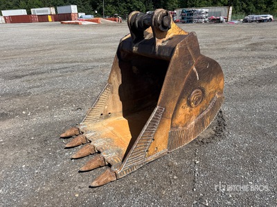 42 in Digging Excavator Bucket