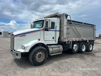 2014 Kenworth T800 8x4 Tri/A Dump Truck