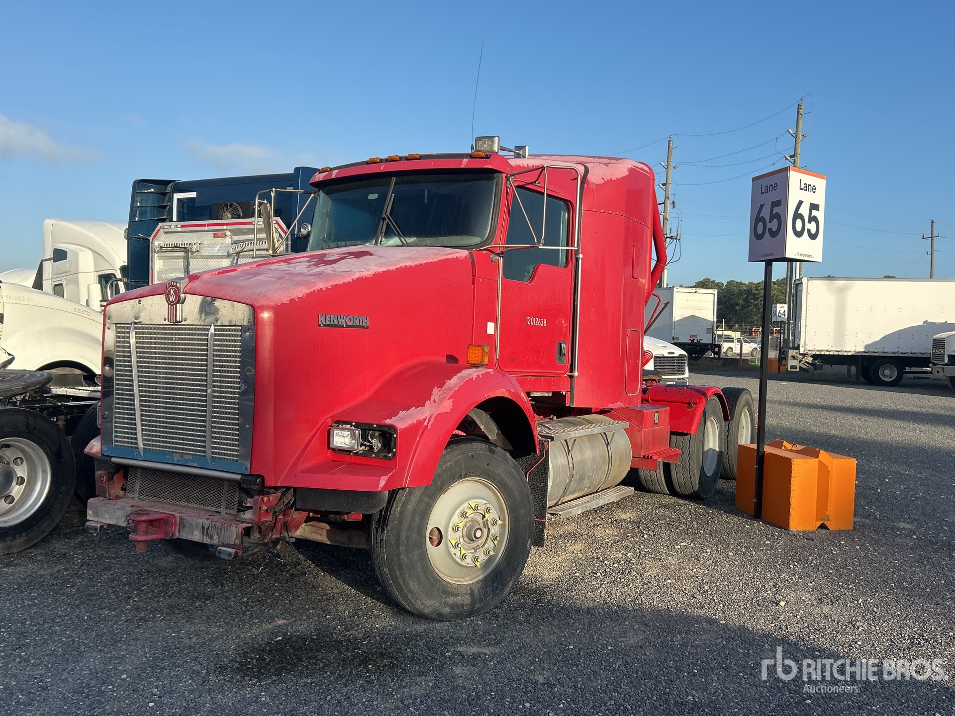 2013 Kenworth T800 6x4 Cabeza Tractora Cabina Dormitorio (Inoperable)