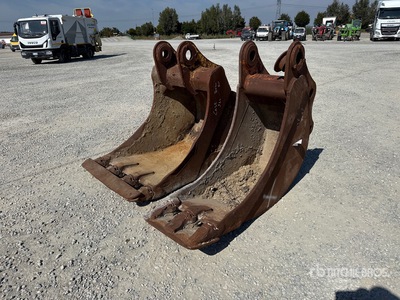 Quantity of (2) Cazo para excavadora