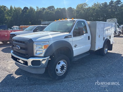 2013 Ford F-450 XL 4x2 Utility Truck (Inoperable)