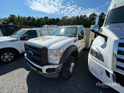 2013 Ford F-450 XL 4x2 Service Truck