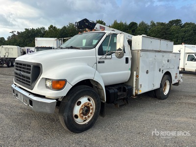 2003 Ford F-650 4x2 Service Truck