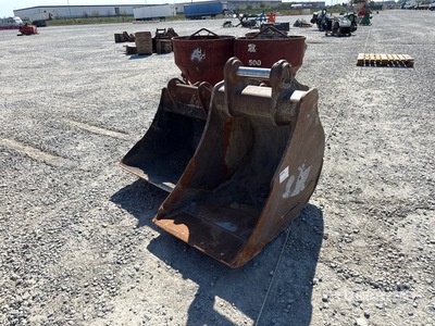 Quantity of (2) Cazo para excavadora