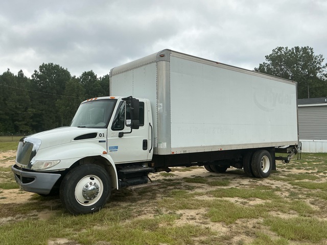 2015 International 4300 4x2 Van Truck 2015 International 4300 4x2 Van Truck