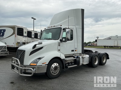 2020 Volvo VNL 6x4 T/A Day Cab Truck Tractor