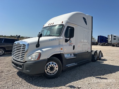 2016 Freightliner Cascadia 125 6x4 T/A Sleeper Truck Tractor