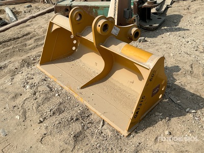 2025 HW BKT31560CLN 1500 mm Cleanup Cazo para excavadora - Fits Cat 315 excavator (Unused)