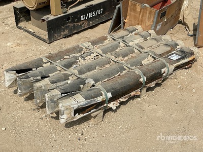 Quantity of (5) 2025 LYALS 1550 Chisels Attacco da demolizione - Fits 28 - 35 ton Hydraulic Breakers (Unused)
