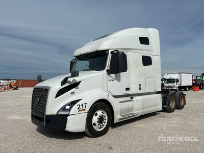2020 Volvo VNL 6x4 T/A Slaapcabine Trekker