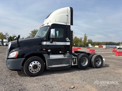 2016 Freightliner Cascadia 125 6x2 Cabeza Tractora Cabina Corta