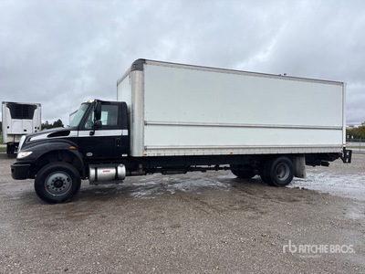 2015 International 4300 4x2 Furgonetka