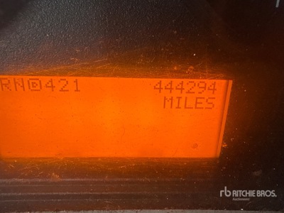 2015 International 4300 4x2 Van Truck
