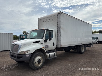 2022 International MV607 4x2 Furgoneta caja cerrada