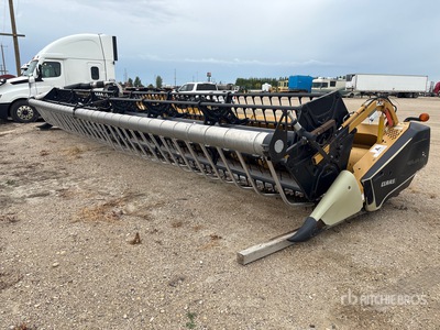 Claas MAXFLEX 1050 35 ft Flex Draper Combine Header