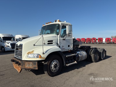 2015 Mack CXU613 6x4 Cabeza Tractora Cabina Corta