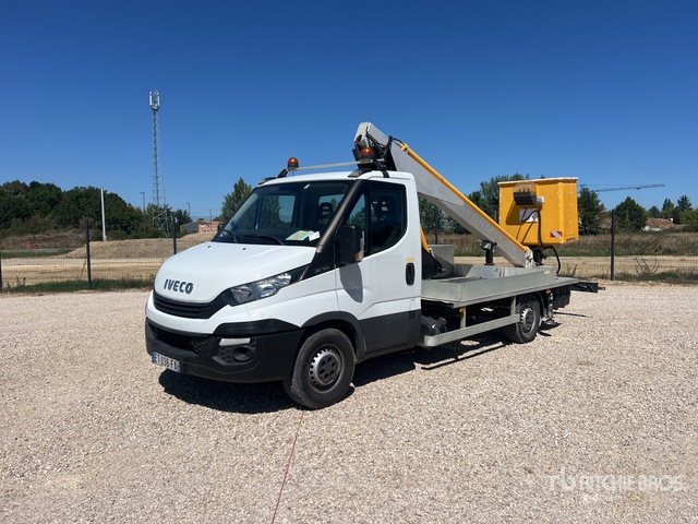 Camion con cesta