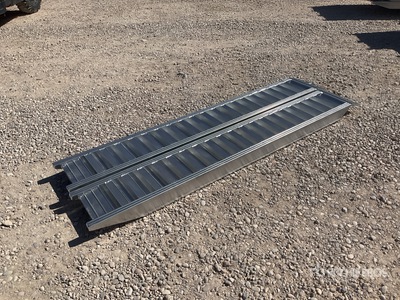 6 Ton Aluminum Loading Ramps (Unused)