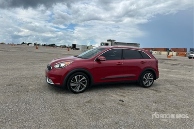 2017 Kia Niro Touring Hybrid Automobile