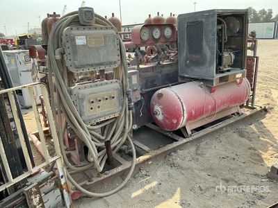 Oxygen Gas Accumulator Bank Unit w/ Air Compressor 産業用プラント機械