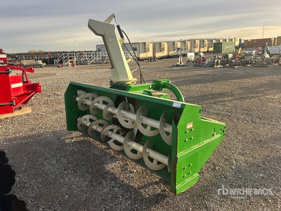 Farm King Y1080CG 9 ft Souffleuse à neige - Fits Tractor