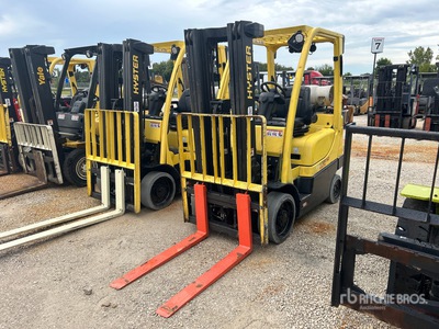 2022 Hyster S50FT 5000 lb Cushion Tire Chariot Élévateur