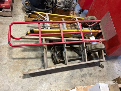 Quantity of Ladders and Dolly