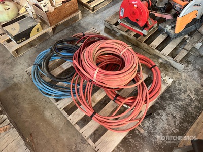 Quantity of (4) Air Hose