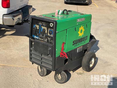 2014 Miller Bobcat 250 NTLP 250 A Mobile Multi-Process Soldadora motorizada