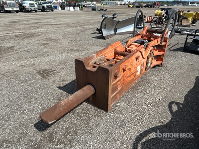 NPK GH-23 Q/C Hydraulic Breaker