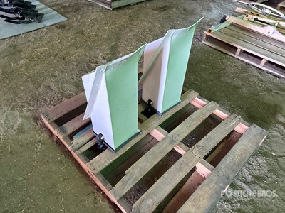 Quantity of (2) Wheatland Grain Sampling Doors 穀物取扱い機械